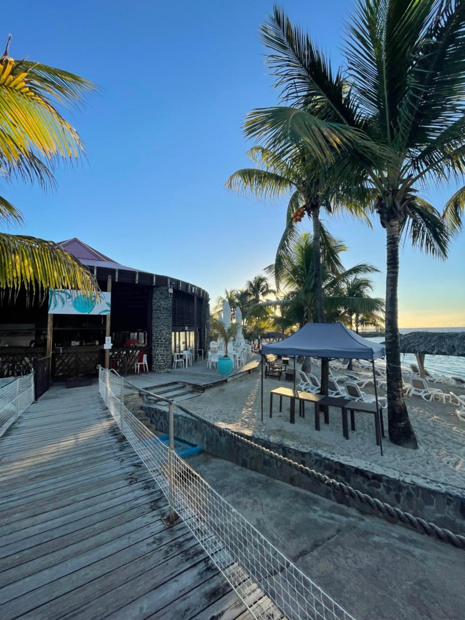 Studio 25 M Manganao Joela 4 Personnes Avec Machine A Laver (Adults Only) Saint-Francois  Kültér fotó